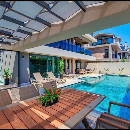 Escalade Hotel