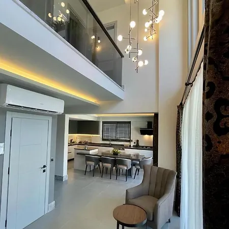 Escalade Hotel *